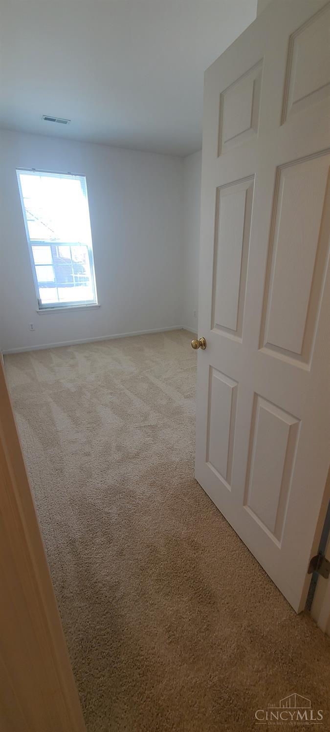 1702 Traverse Creek Drive #D, Miami Twp, Ohio image 4