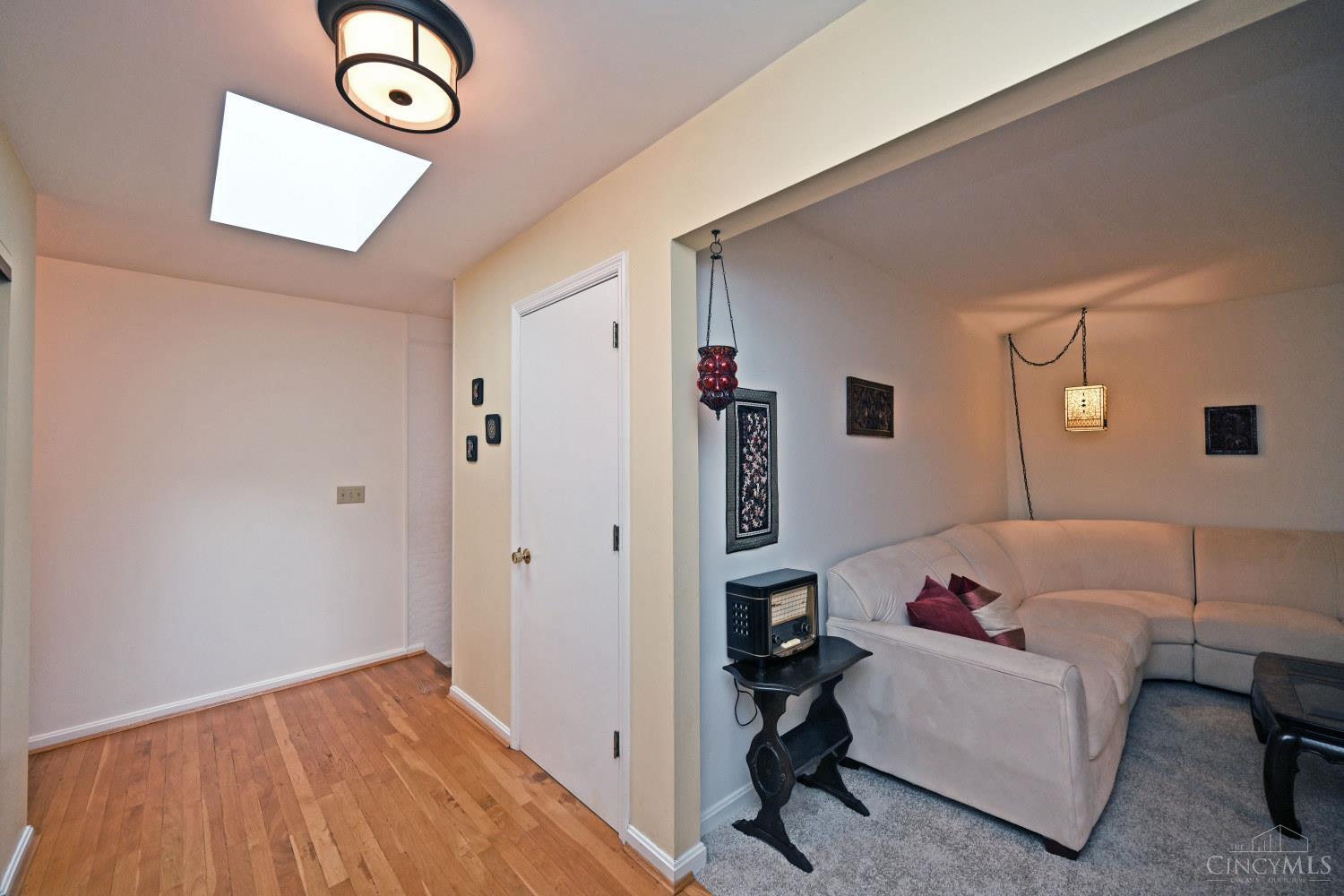 1817 Loisdale Court