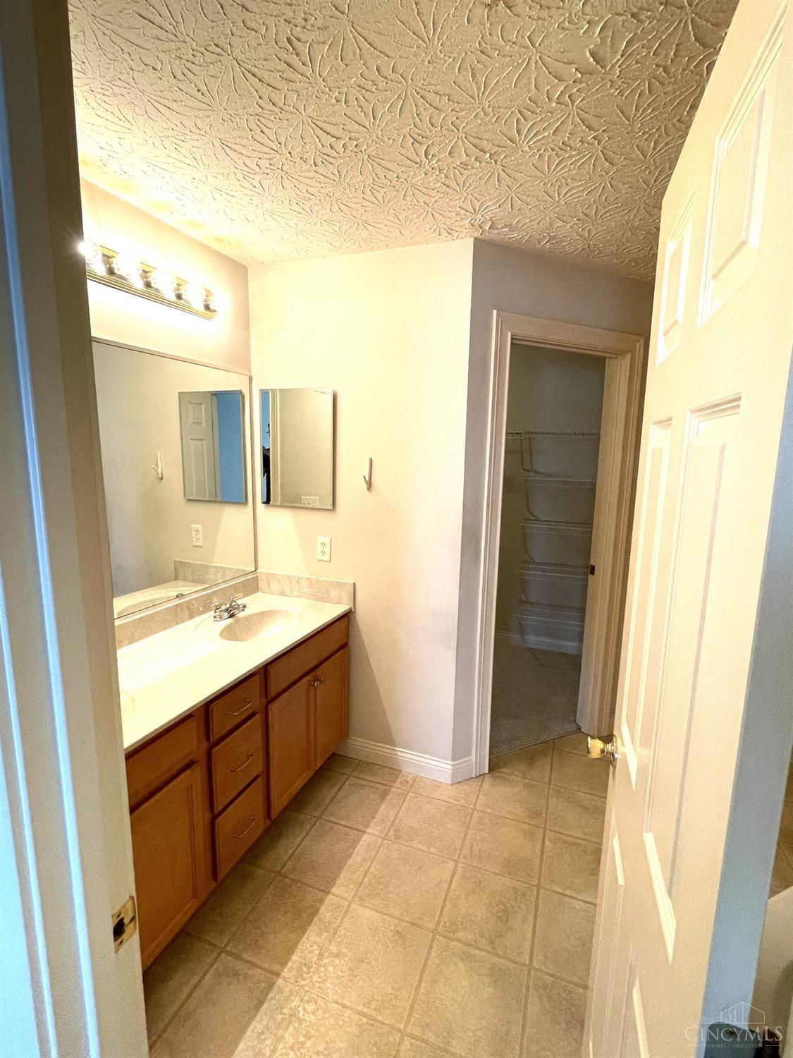 8033 Pinnacle Point Drive #203, West Chester, Ohio image 7