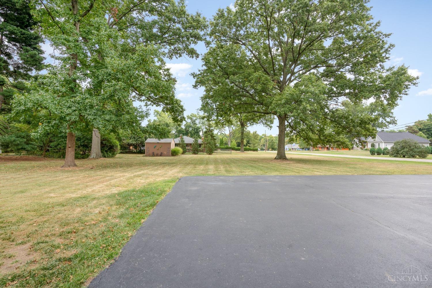 8420 Arborcrest Drive, Amberley, Ohio image 38