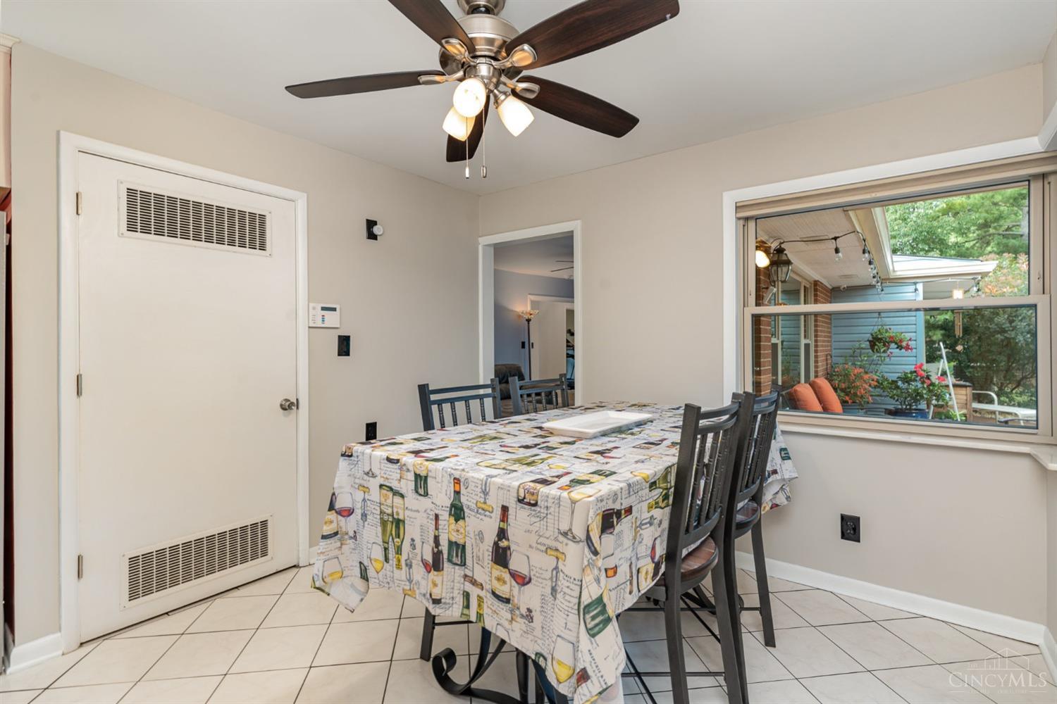 8420 Arborcrest Drive, Amberley, Ohio image 13