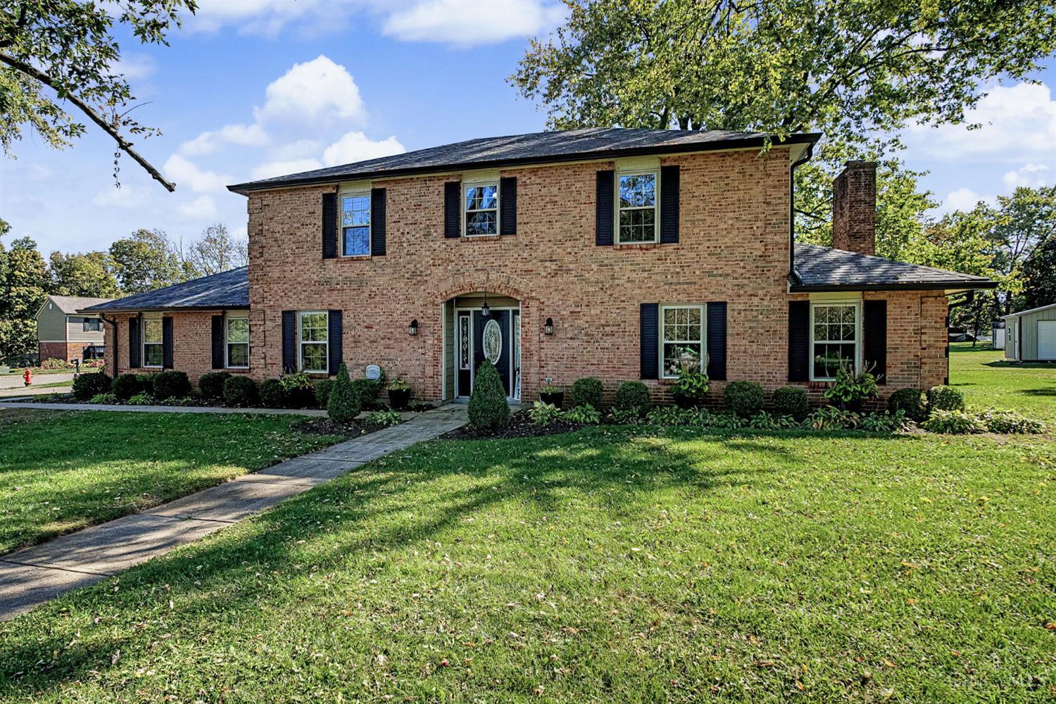 615 Queensgate Road