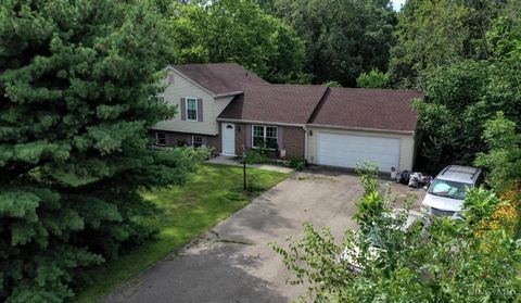 Photo of 9029 Arrowcreek Drive, Washington Township, OH 45054 (MLS # 1850571)