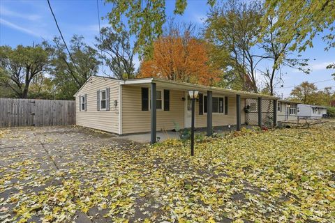 Homes For Sale - 1505 Pershing Avenue<br/> Middletown, OH 45044