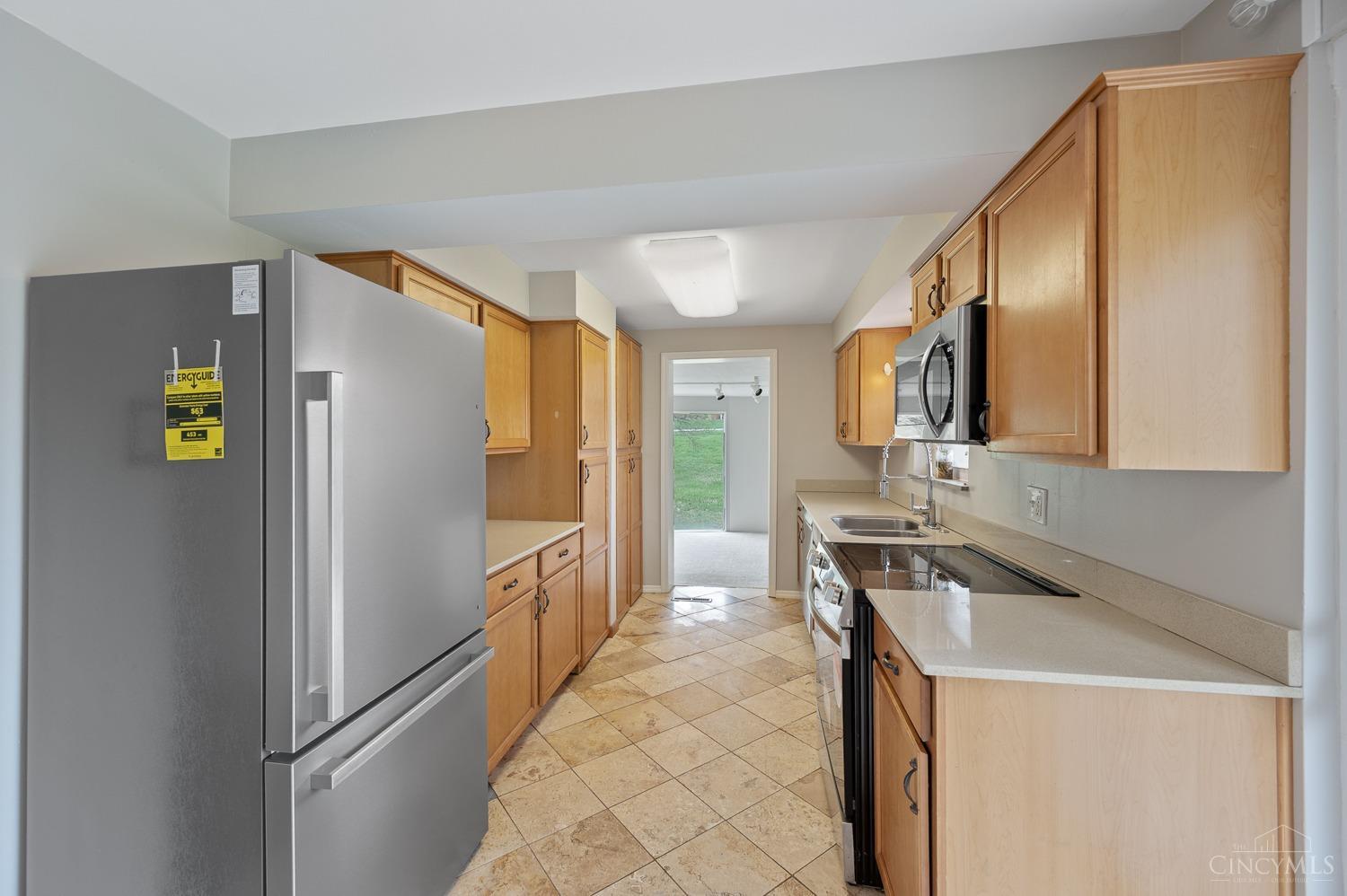 5931 Kay Drive, Fairfield, Ohio image 11