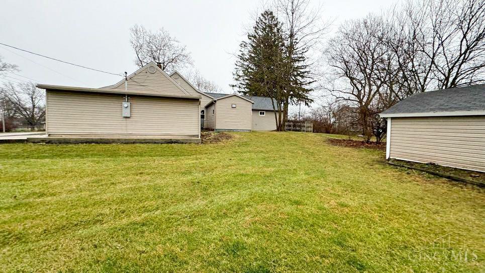 6780 E Walnut Street, Bethel Twp, Ohio image 3