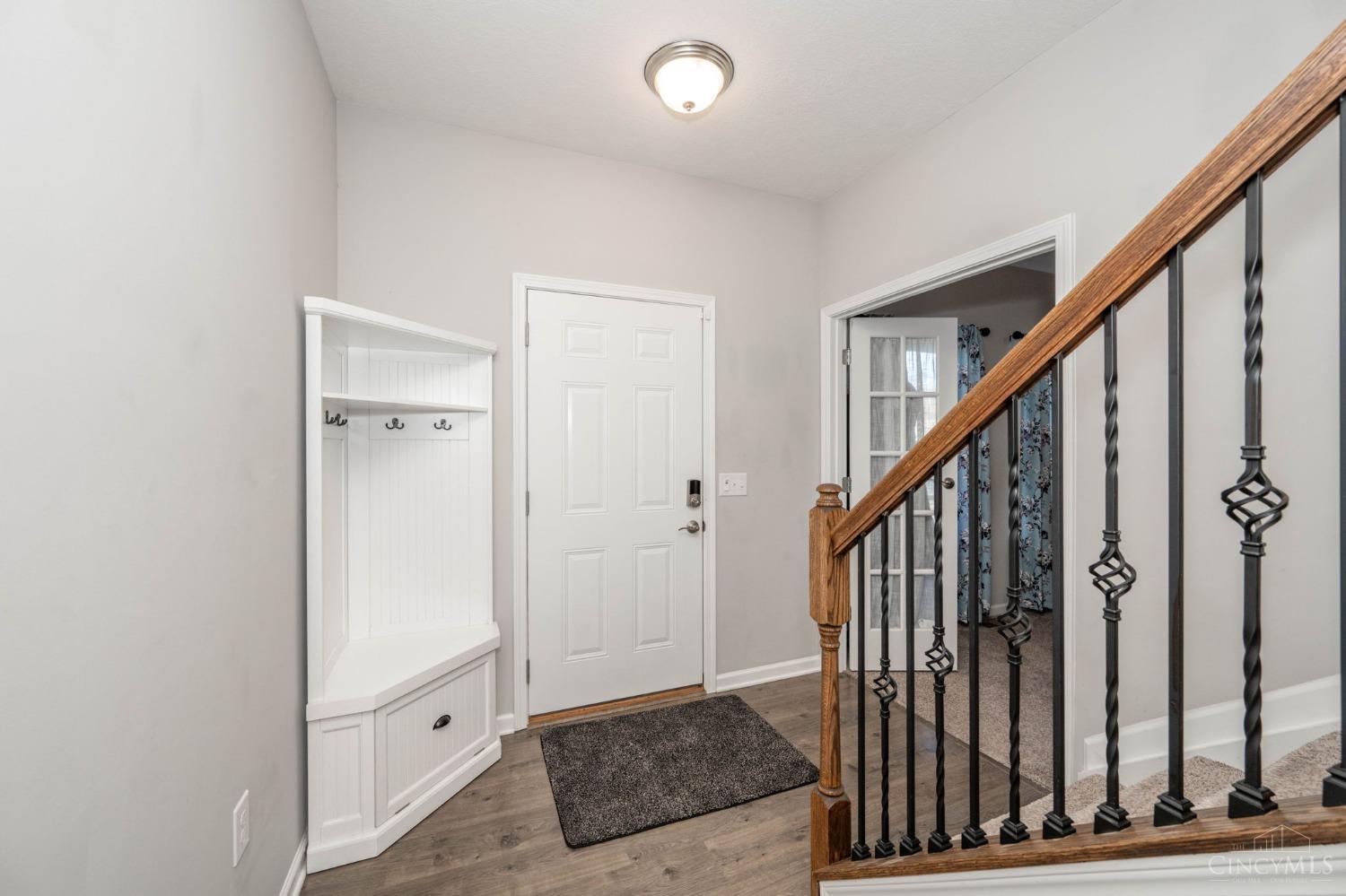 5525 W Mills Drive, Miami Twp, Ohio image 4