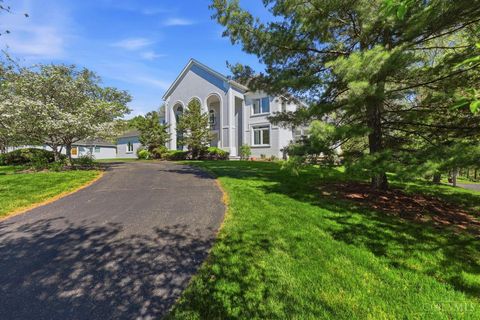 Photo of 9030 Ambercreek Drive, Amberley, OH 45236 (MLS # 1876507)