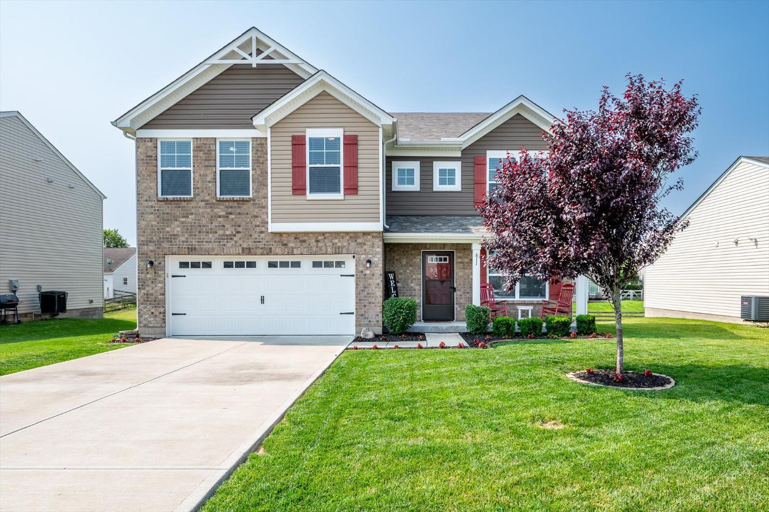 811 Prescot Circle, Trenton, Ohio image 1