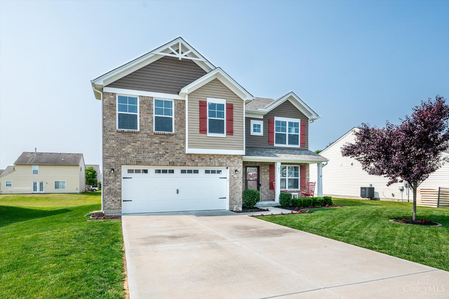 811 Prescot Circle, Trenton, Ohio image 2