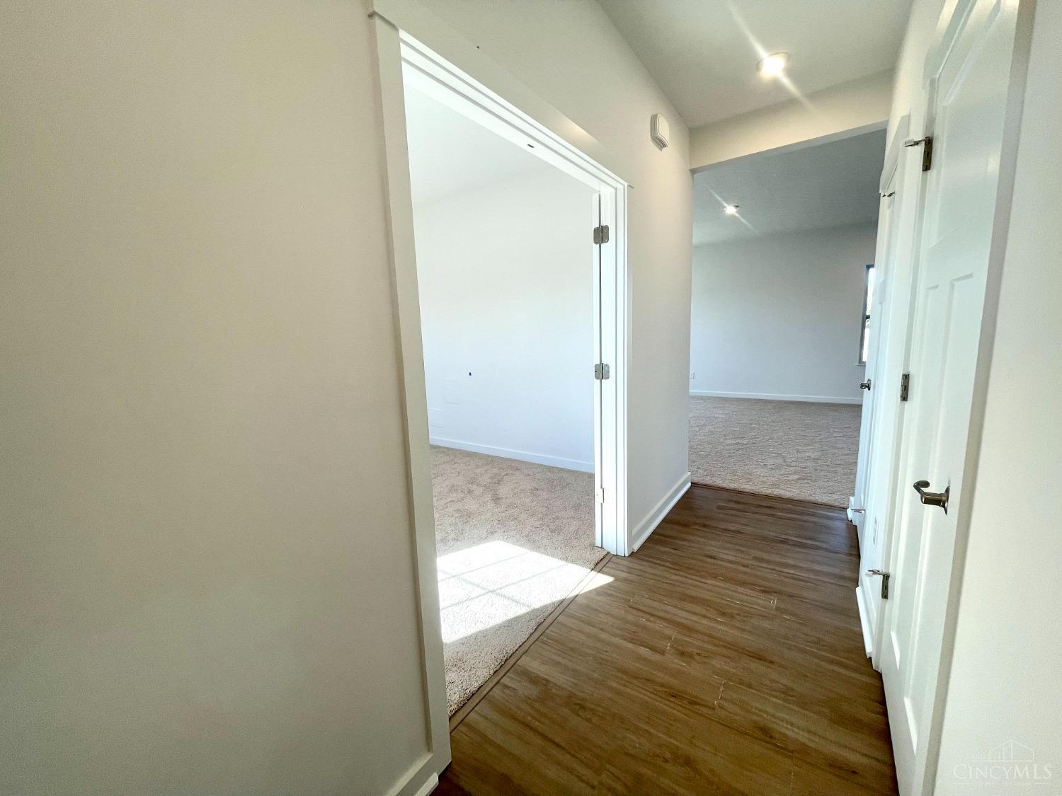 160 Magnolia Lane, Springboro, Ohio image 2