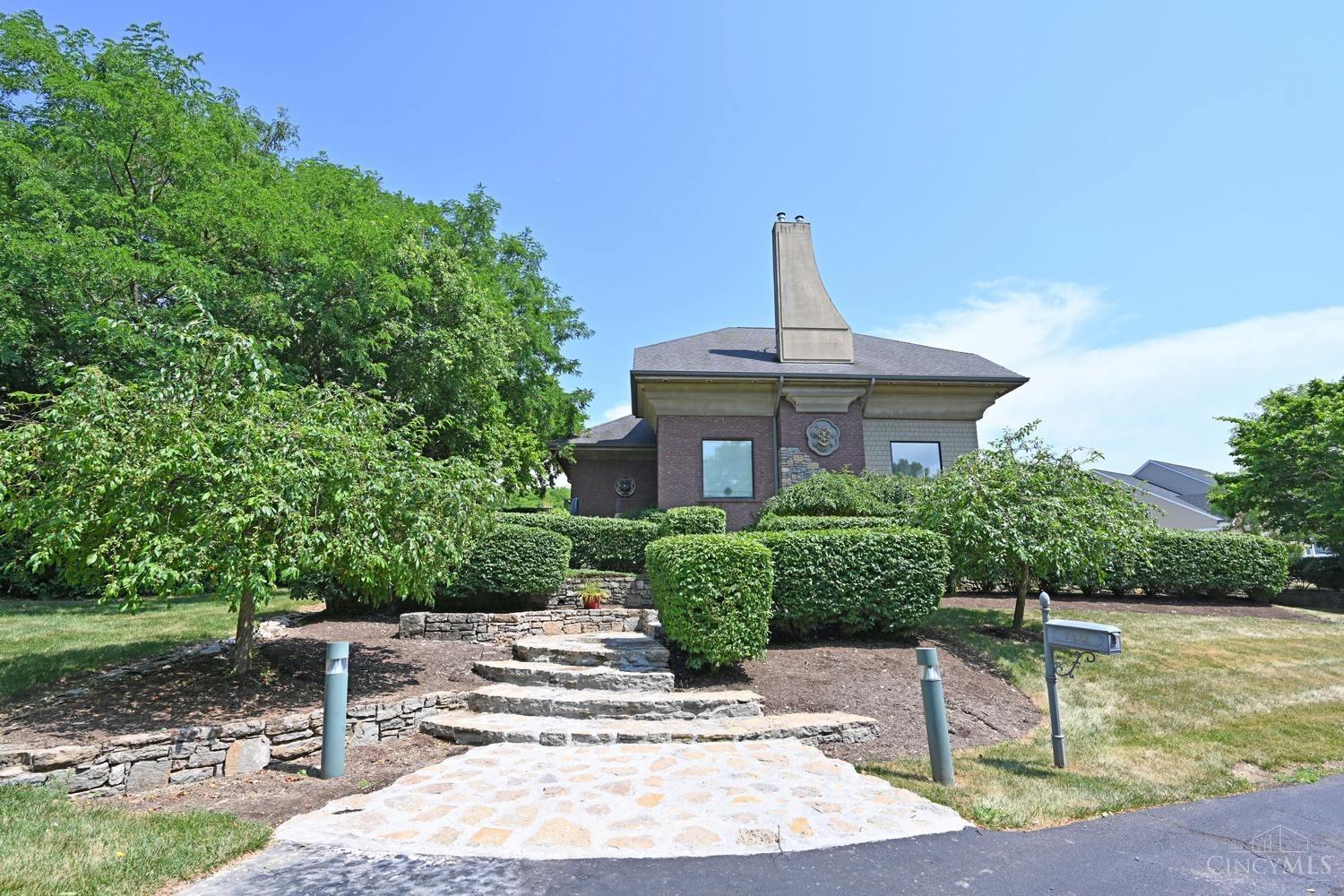 7322 W Observatory Drive, West Chester, Ohio image 1