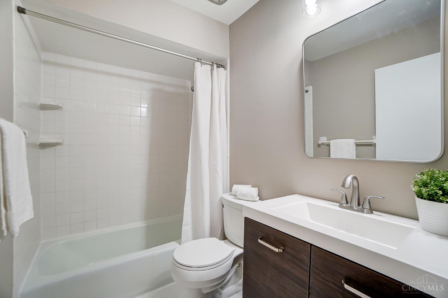 7891 Ell Char Court, West Chester, Ohio image 27