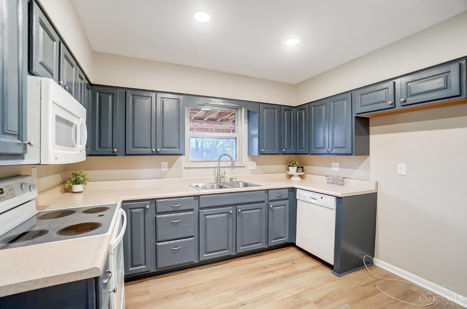 7891 Ell Char Court, West Chester, Ohio image 10