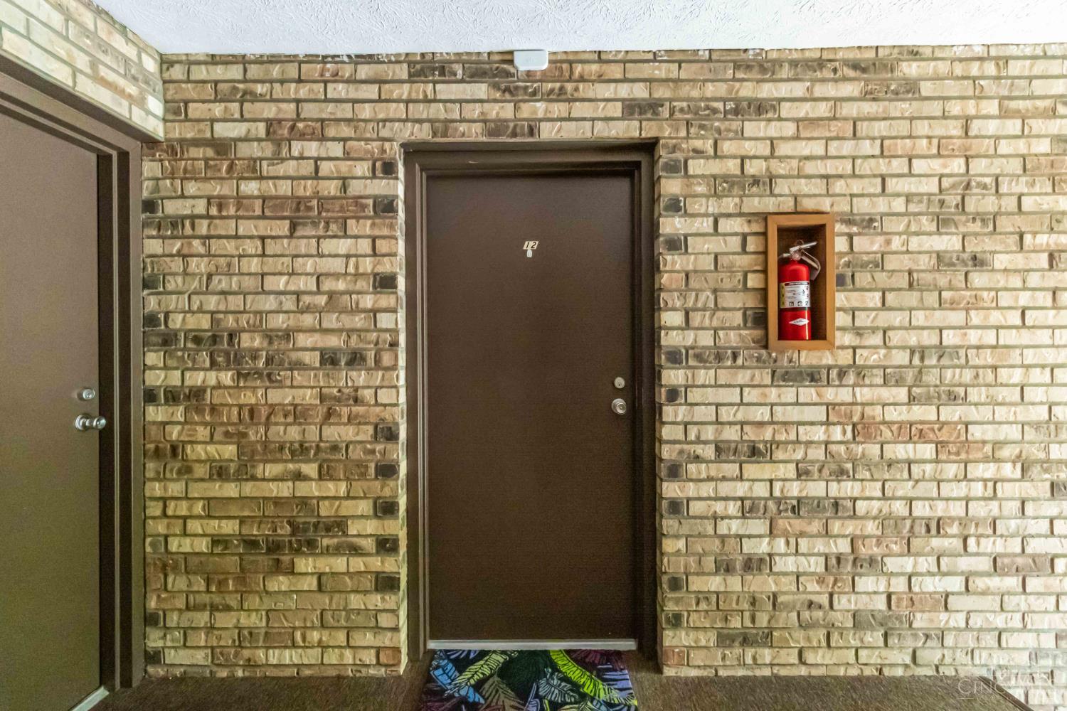 537 Davis Road 12