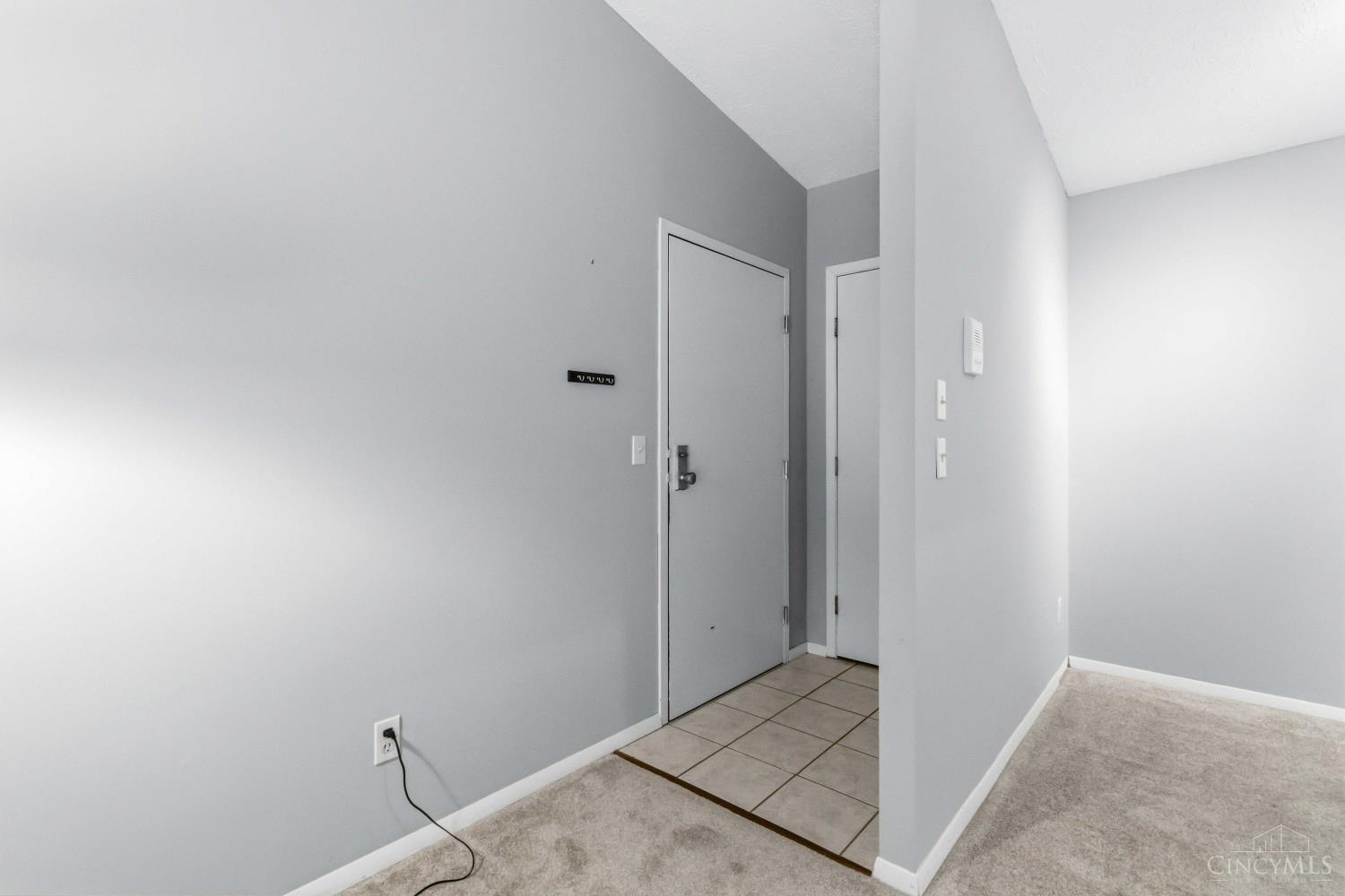 537 Davis Road 12
