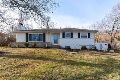 Photo of 4859 Marieview Court, Sycamore Township, OH 45236 (MLS # 1865204)