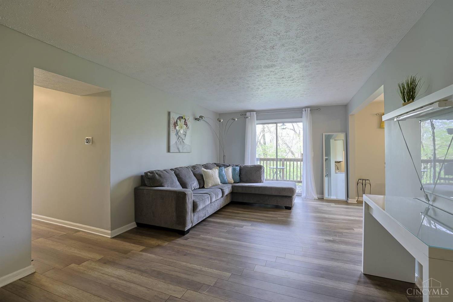 1560 Gelhot Drive 98