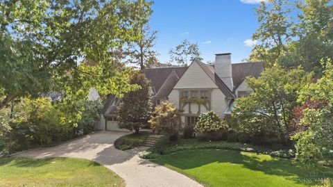 Photo of 1031 E Rookwood Drive, Cincinnati, OH 45208 (MLS # 1856210)