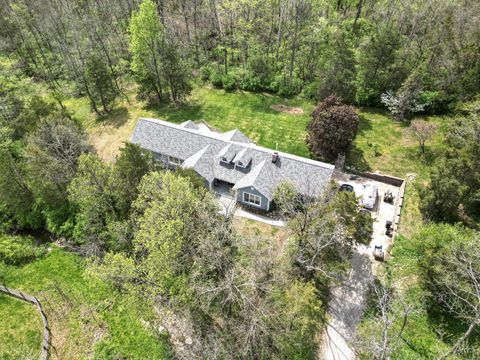 Photo of 6915 Stillwell Beckett Road, Oxford Township, OH 45056 (MLS # 1875660)