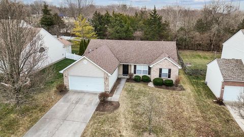 Photo of 111 Evergreen Court, Franklin, OH 45005 (MLS # 1867058)