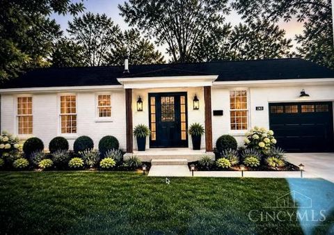 Photo of 113 Fieldstone Drive, Terrace Park, OH 45174 (MLS # 1881166)