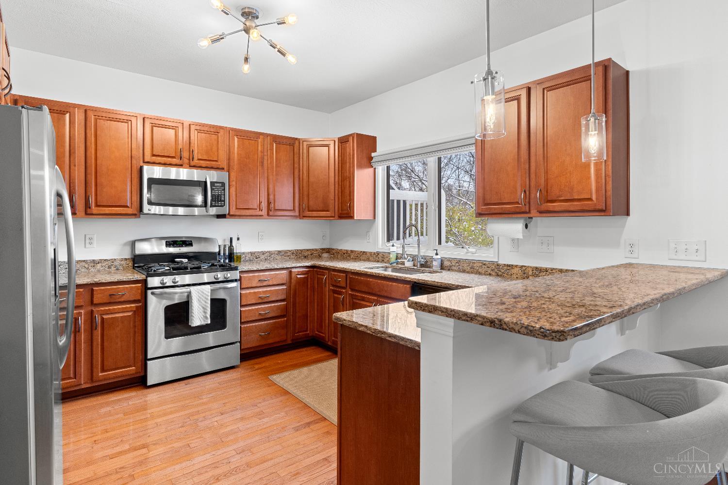 3450 Golden Avenue 2