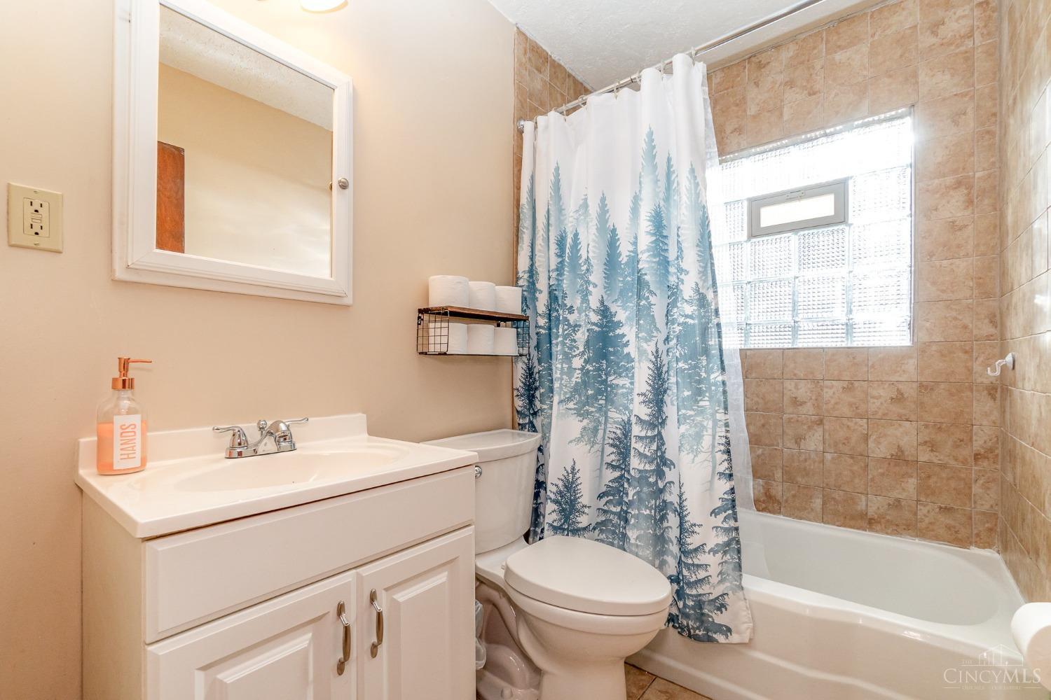 6400 Ridgefield Drive, Springfield Twp., Ohio image 11