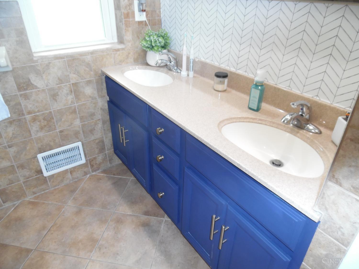 9250 Silva Drive, Cincinnati, Ohio image 7