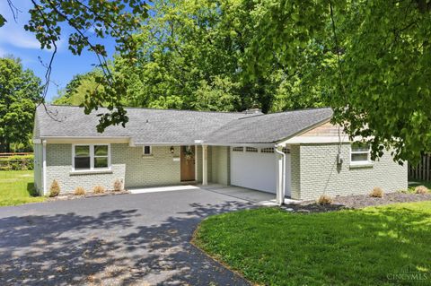 Photo of 720 Indian Hill Road, Terrace Park, OH 45174 (MLS # 1878447)