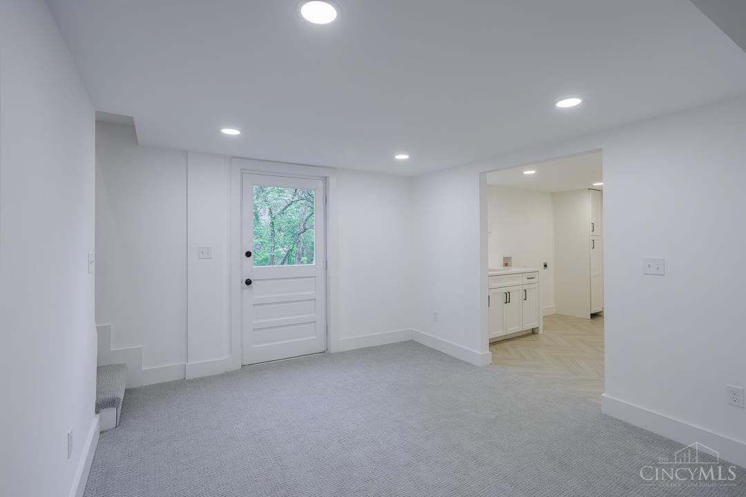 5400 Donjoy Drive, Blue Ash, Ohio image 30