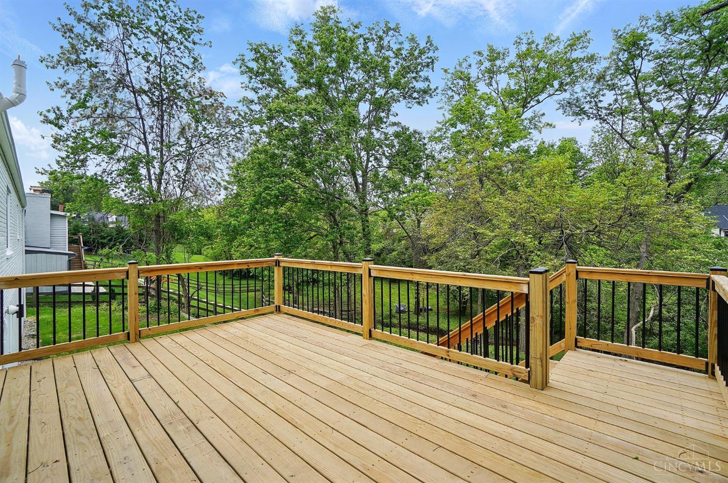 5400 Donjoy Drive, Blue Ash, Ohio image 38