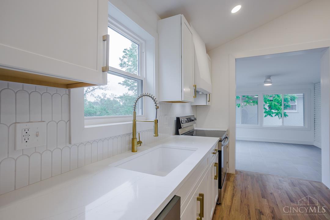 5400 Donjoy Drive, Blue Ash, Ohio image 12