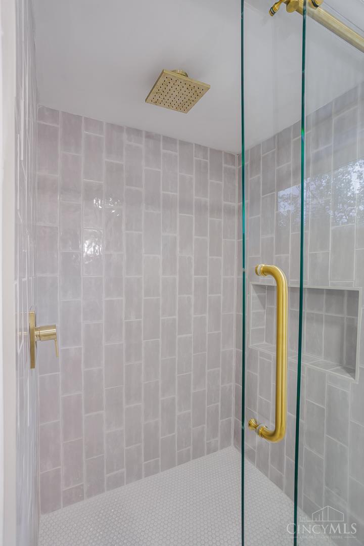 5400 Donjoy Drive, Blue Ash, Ohio image 33
