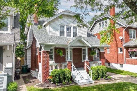 Photo of 2846 Markbreit Avenue, Cincinnati, OH 45209 (MLS # 1877315)