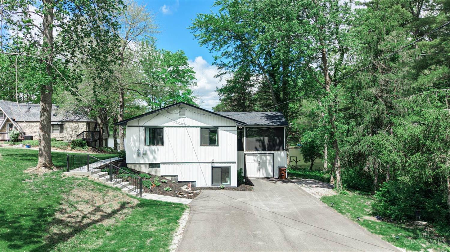 1293 Lorelei Drive