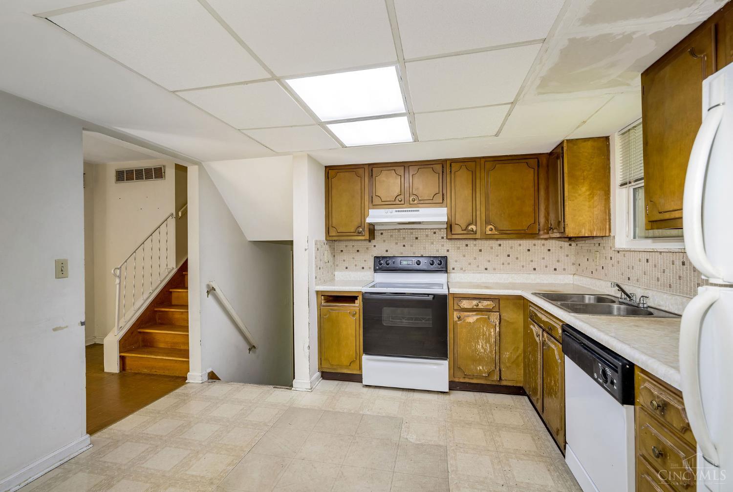 1252 Cleveland Avenue, Hamilton, Ohio image 43
