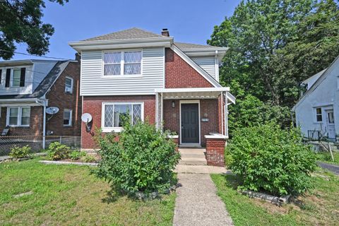 Photo of 6460 Mchugh Place, Cincinnati, OH 45213 (MLS # 1856239)