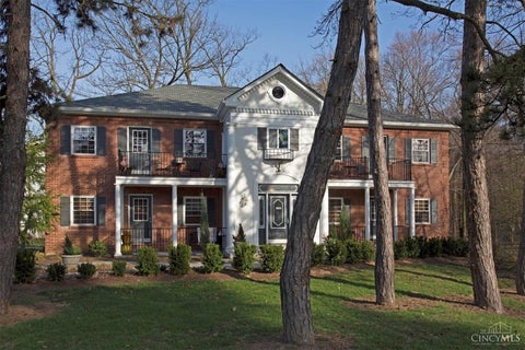 Apartment For Rent - 3633 Ault Park Avenue<br/> Cincinnati, OH 45208