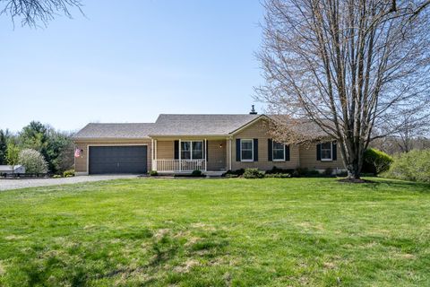 Photo of 272 Inwood Rd Rd, Chester Township, OH 45177 (MLS # 1872463)