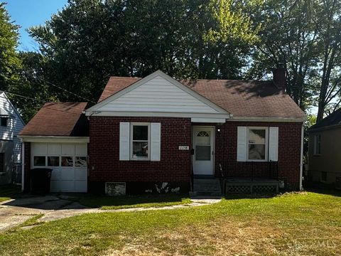 Photo of 1138 Wilshire Avenue, Cincinnati, OH 45230 (MLS # 1854896)