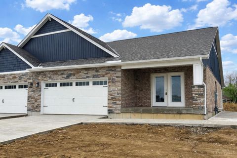 Homes For Sale - 1924 Tipperary Drive<br/> Middletown, OH 45042