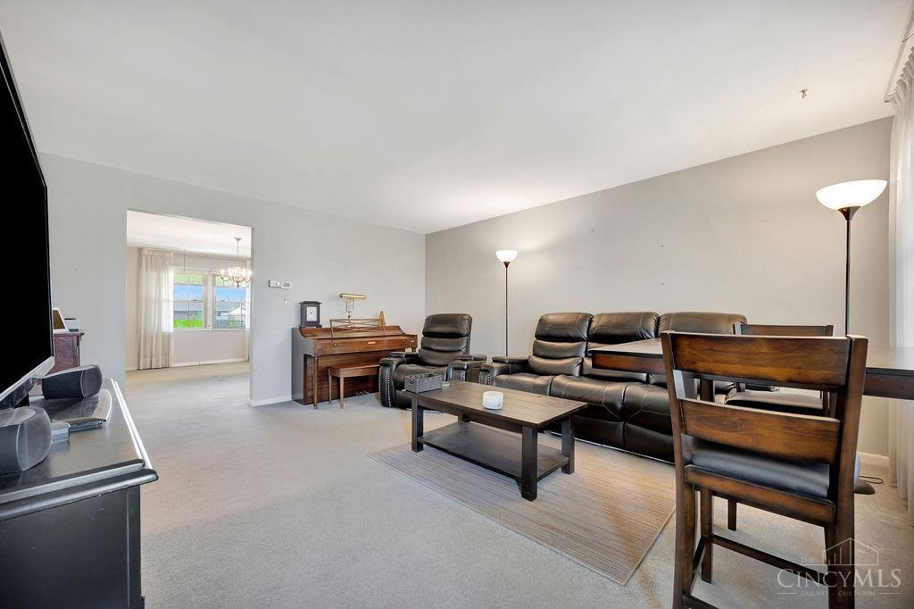 260 Reister Drive, Hamilton, Ohio image 2