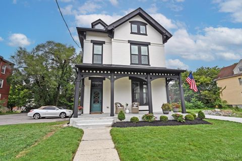 Photo of 1810 Hewitt Avenue, Cincinnati, OH 45207 (MLS # 1852524)