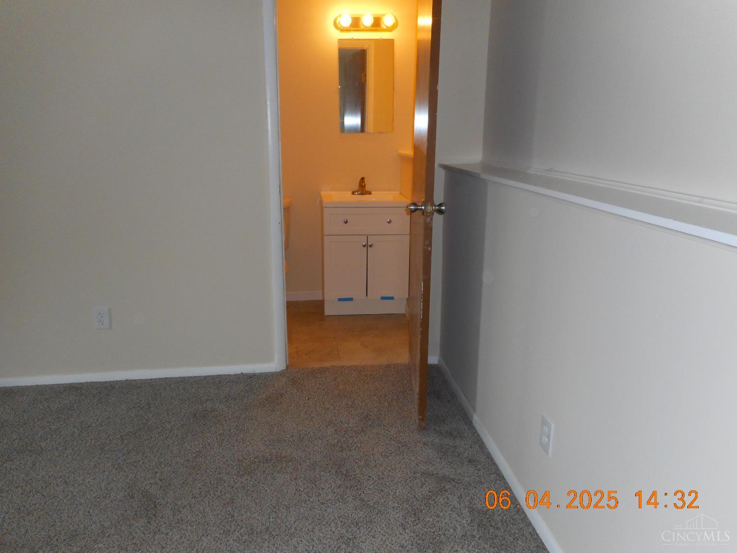 3283 Paprika Court, Colerain Twp, Ohio image 21