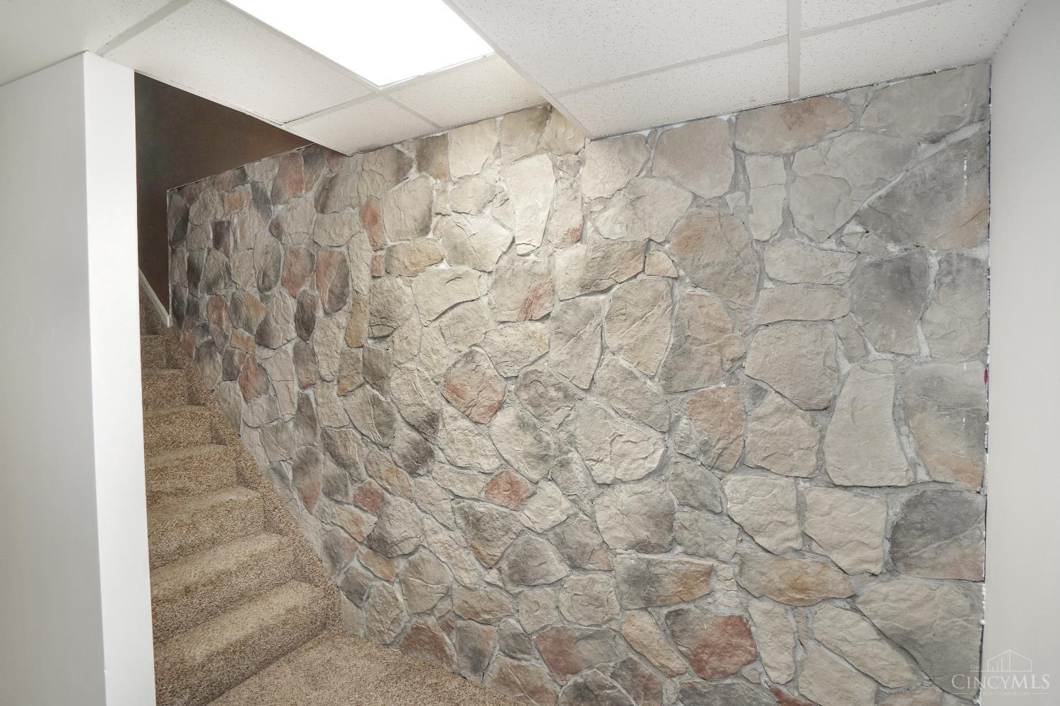 8107 Serenity Lake Drive, Liberty Twp, Ohio image 33