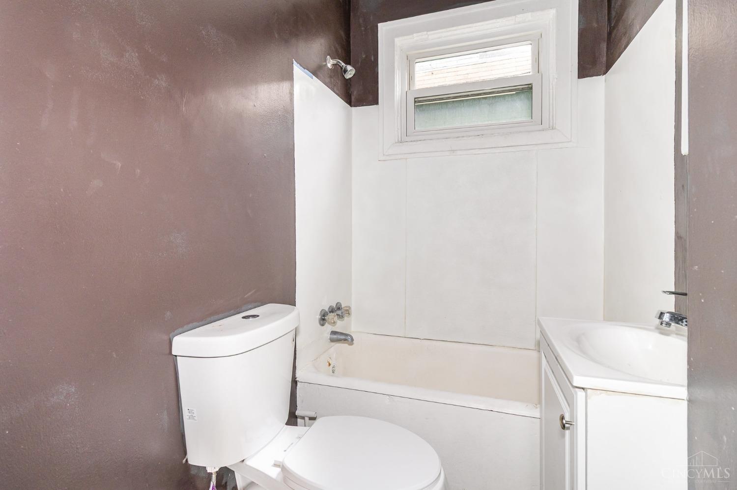 4417 Colerain Avenue, Cincinnati, Ohio image 13