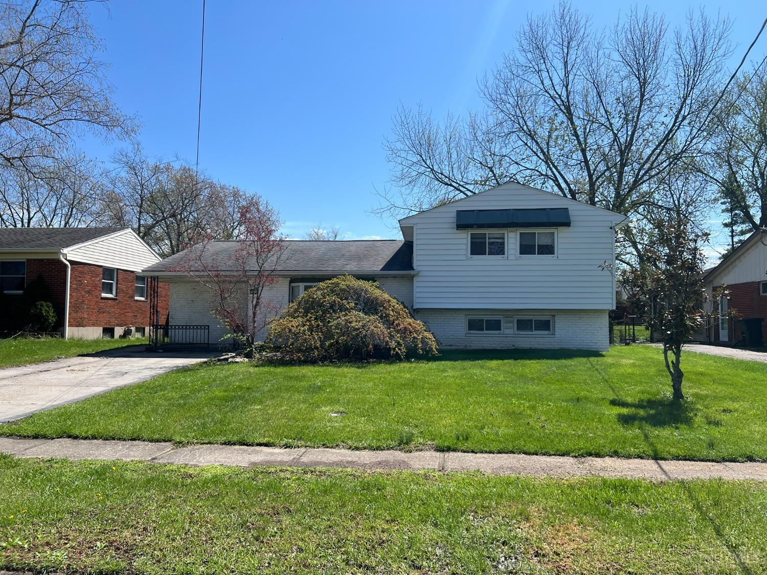 11328 Templeton Drive, Colerain Twp, Ohio image 1