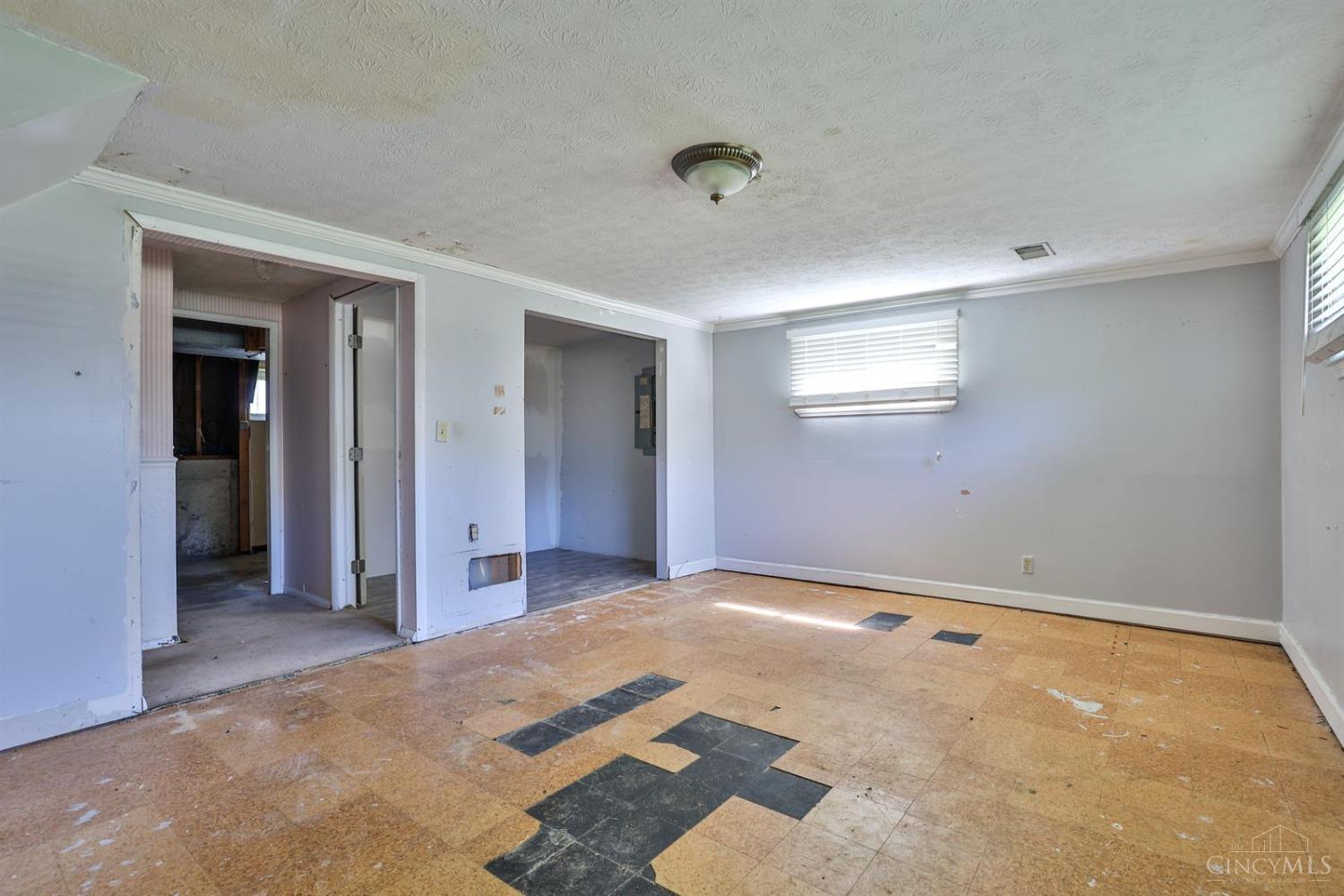 11328 Templeton Drive, Colerain Twp, Ohio image 30