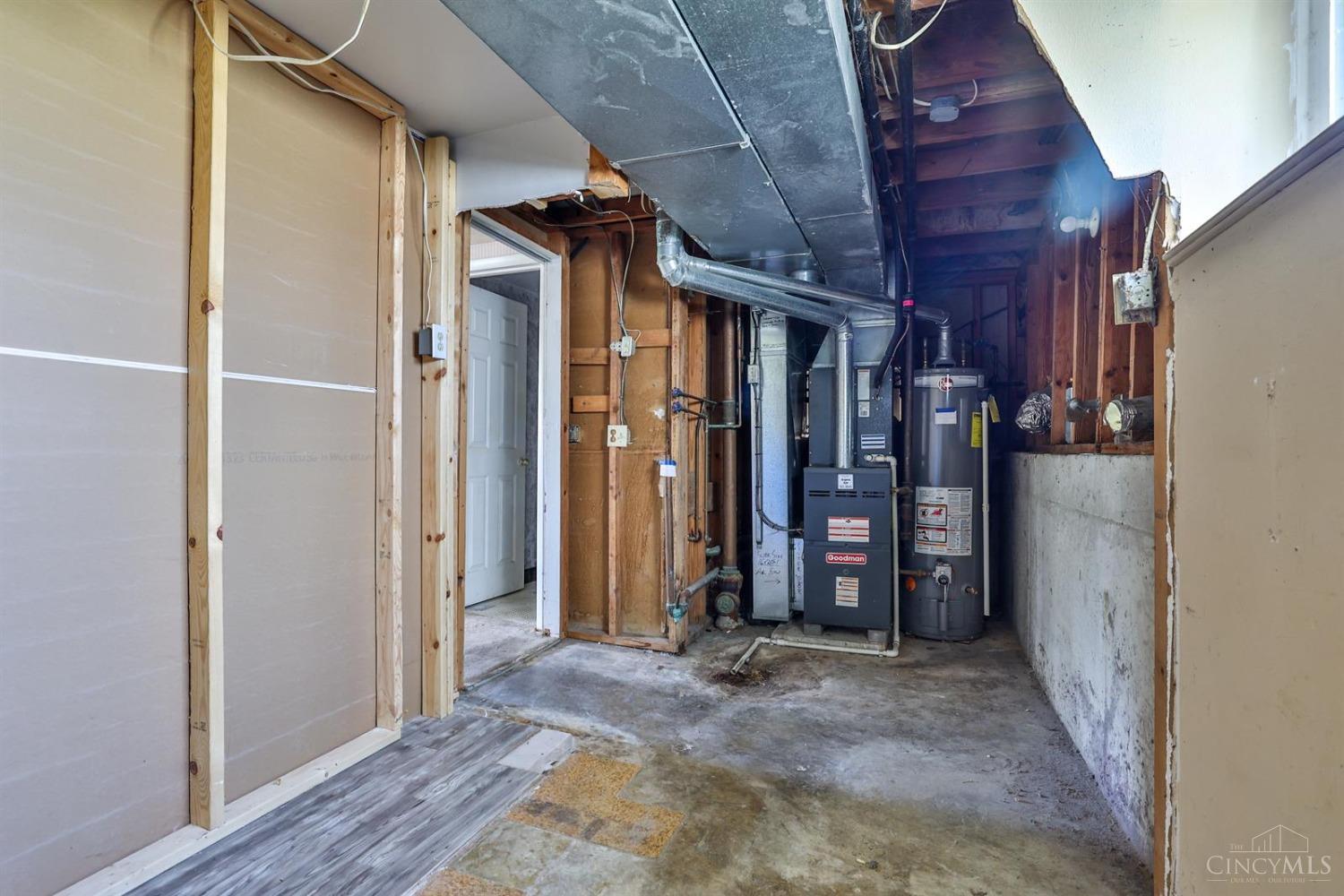 11328 Templeton Drive, Colerain Twp, Ohio image 40
